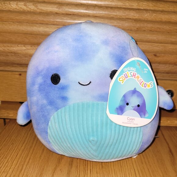 Squishmallows, Cyan the Whale - Picture 1 of 4